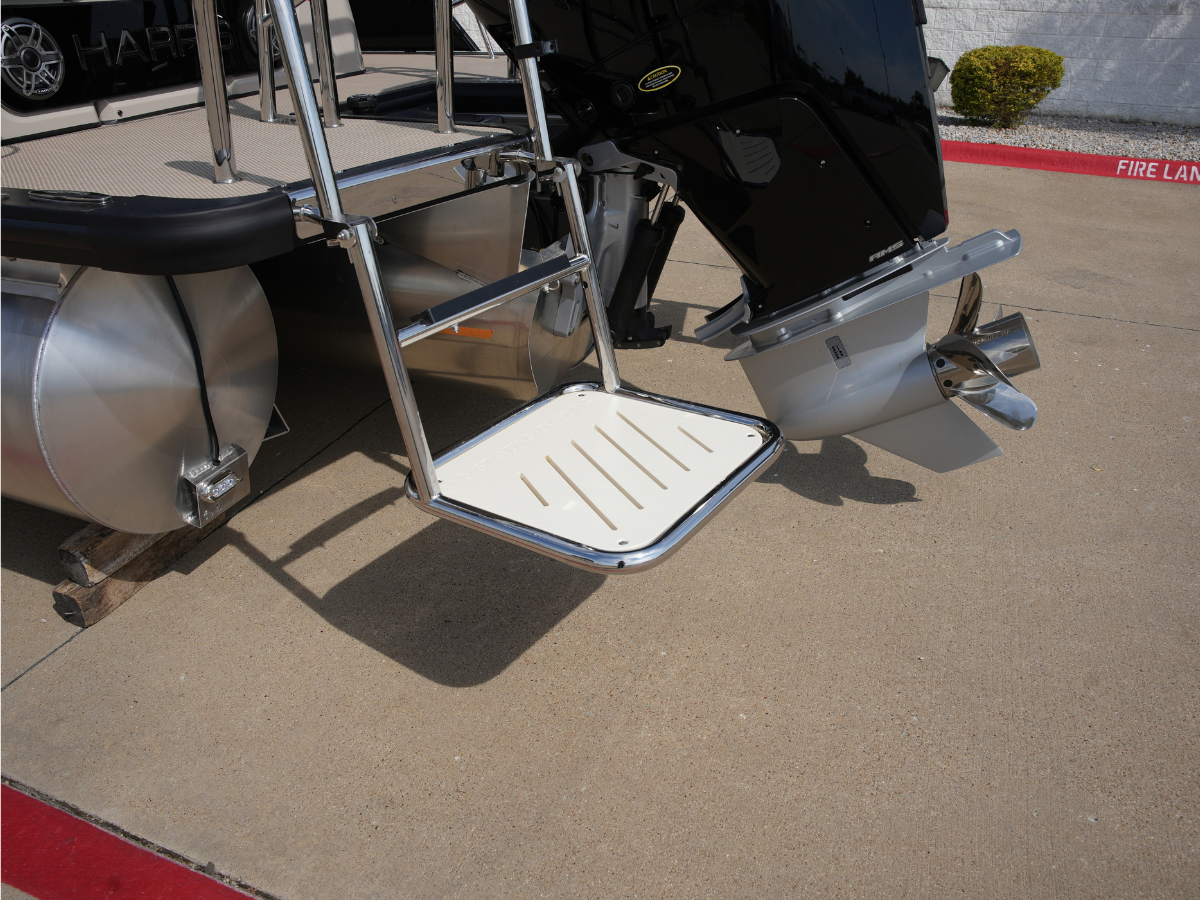2027 Harris Grand Mariner 230 6