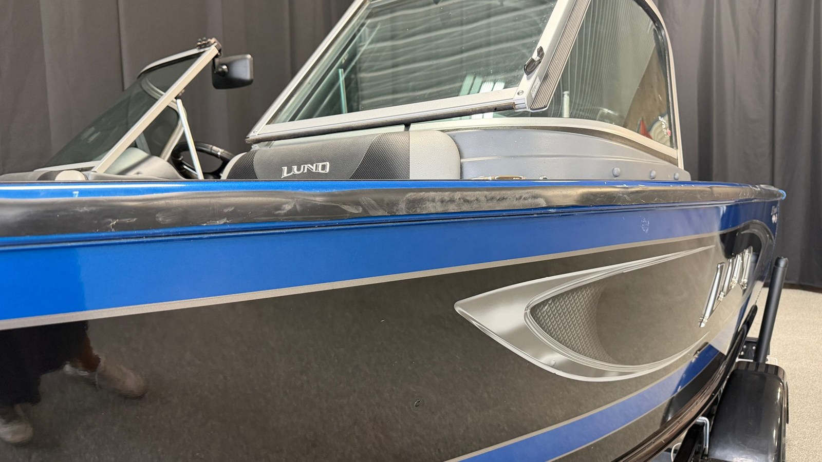 2017 Lund 1875 CROSSOVER XS 75