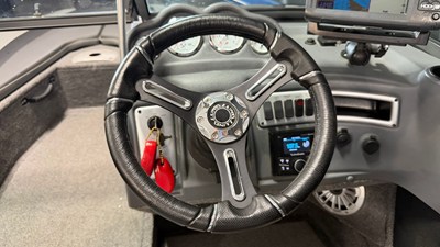 2017 Lund 1875 CROSSOVER XS 46