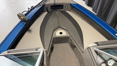 2017 Lund 1875 CROSSOVER XS 51
