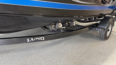 2017 Lund 1875 CROSSOVER XS 67