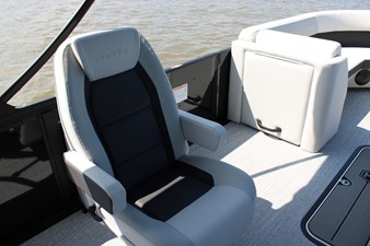 2026 Harris Cruiser 230 37