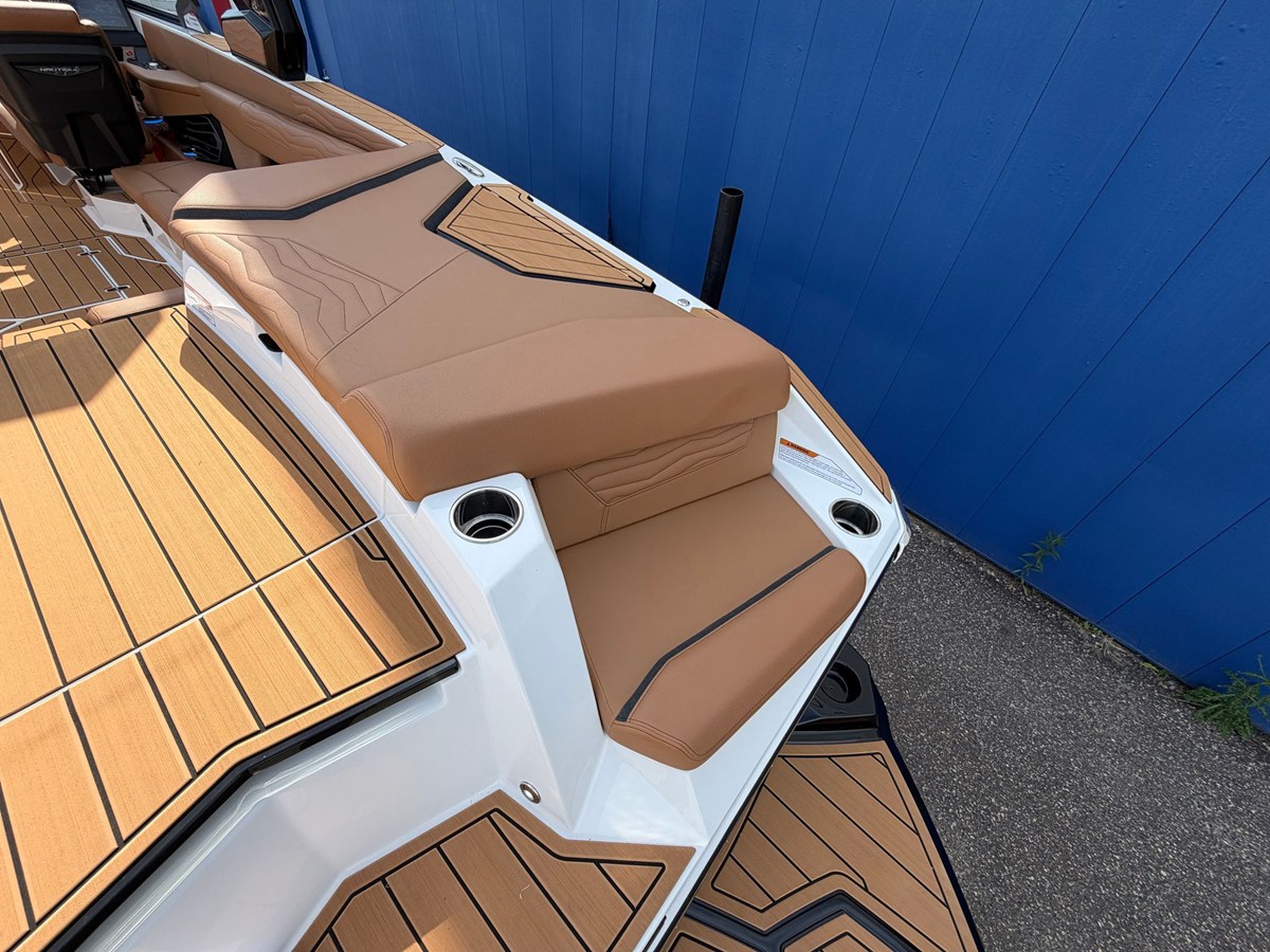 2026 Nautique Super Air Nautique G25 10