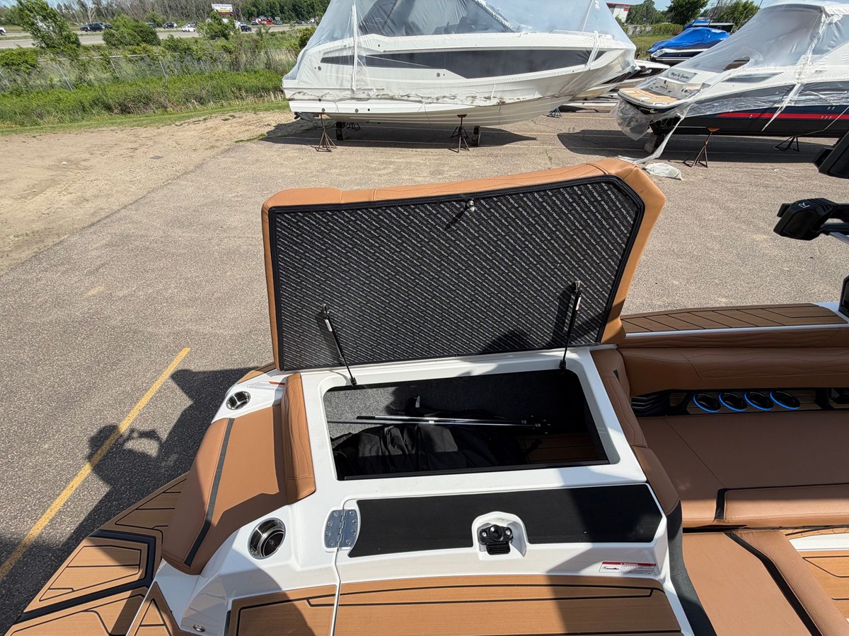2026 Nautique Super Air Nautique G25 11