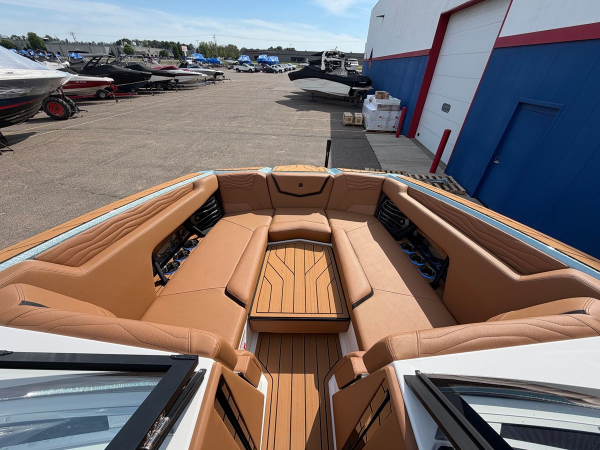 2026 Nautique Super Air Nautique G25 38