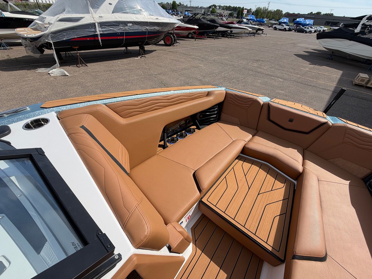 2026 Nautique Super Air Nautique G25 39