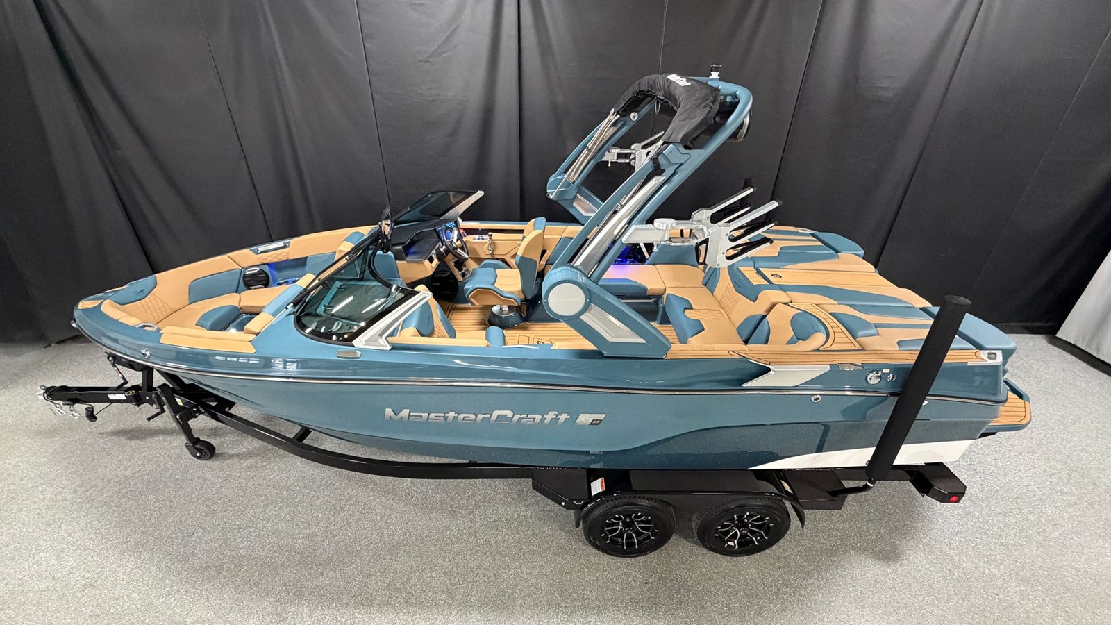 2026 Mastercraft XT23 2