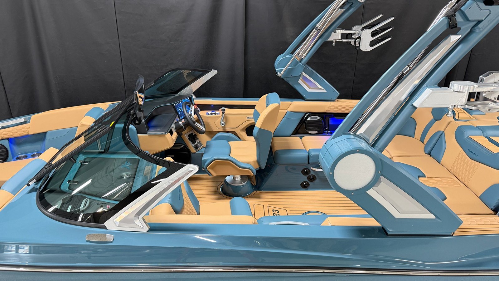 2026 Mastercraft XT23 6