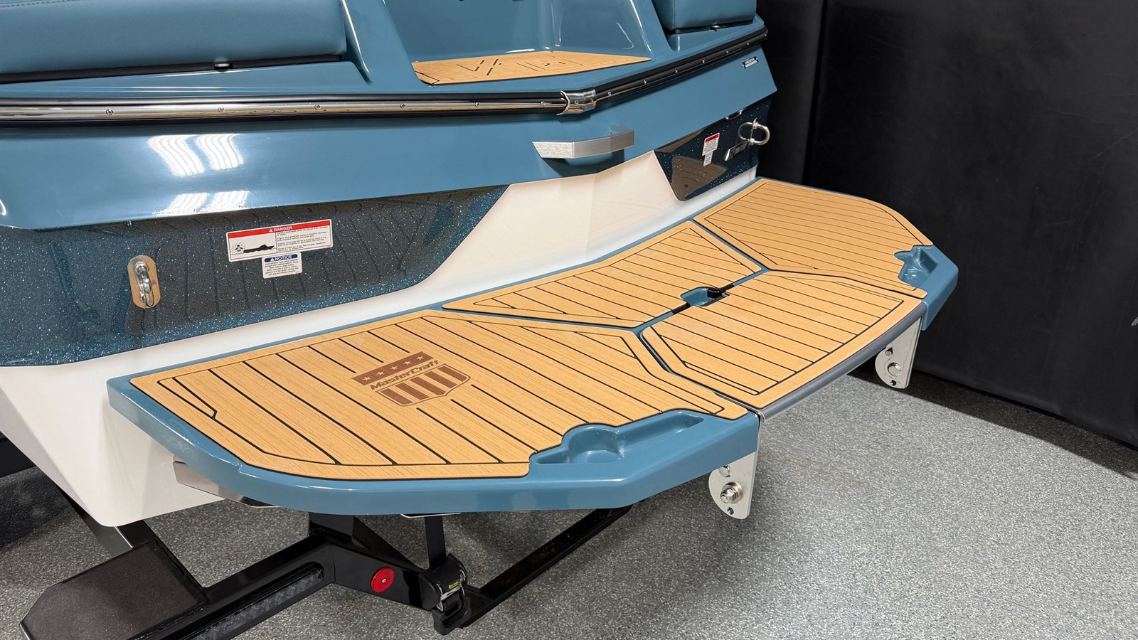 2026 Mastercraft XT23 10
