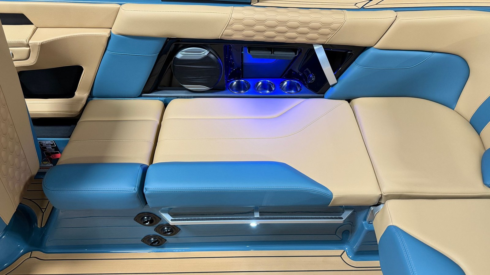 2026 Mastercraft XT23 35
