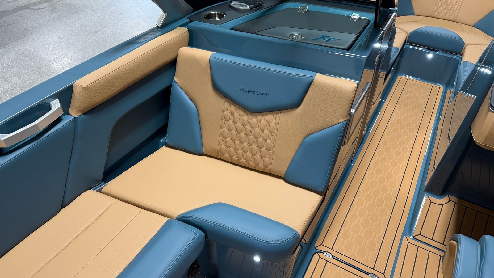 2026 Mastercraft XT23 51