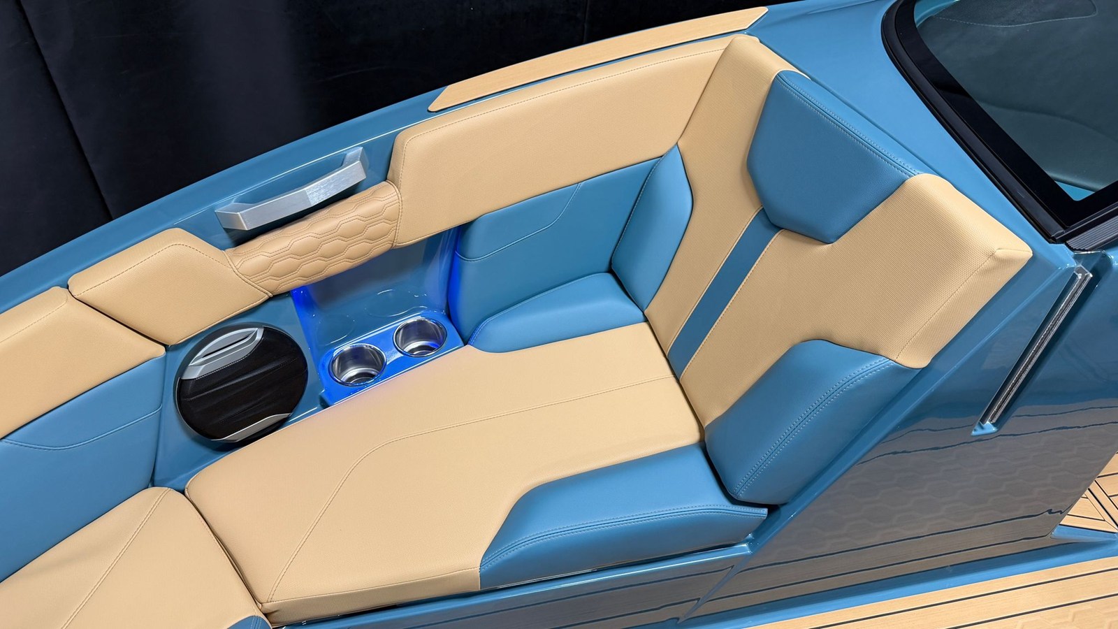 2026 Mastercraft XT23 87