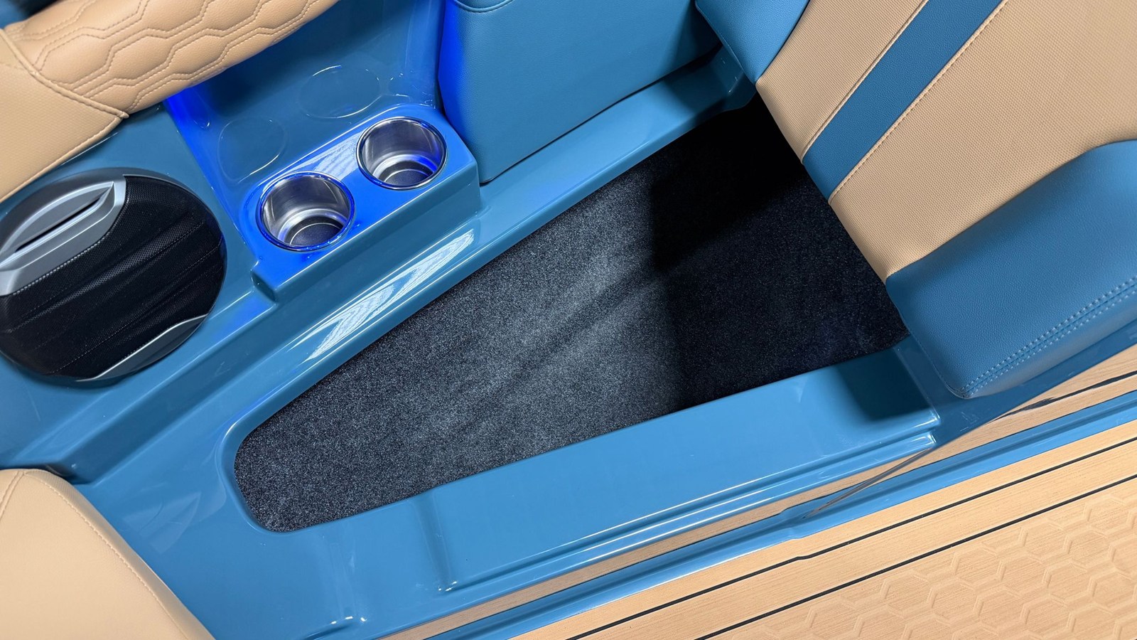 2026 Mastercraft XT23 89