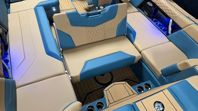 2026 Mastercraft XT23 29