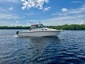Boston Whaler 345 CONQUEST 1 2012 Boston Whaler 345 CONQUEST 2