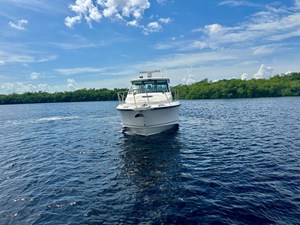 Boston Whaler 345 CONQUEST 4 2012 Boston Whaler 345 CONQUEST 5
