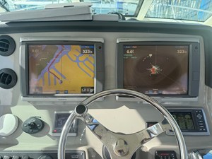Boston Whaler 345 CONQUEST 16 2012 Boston Whaler 345 CONQUEST 17