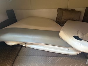 Boston Whaler 345 CONQUEST 20 2012 Boston Whaler 345 CONQUEST 21