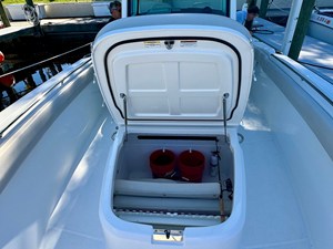 Boston Whaler 330 OUTRAGE 34 2021 Boston Whaler 330 OUTRAGE 35