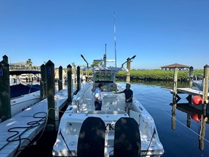 Boston Whaler 330 OUTRAGE 47 2021 Boston Whaler 330 OUTRAGE 48