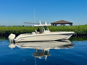Boston Whaler 330 OUTRAGE 49 2021 Boston Whaler 330 OUTRAGE 50