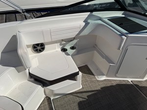 2019 Sea Ray 190 SPX 8