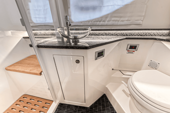 Sea Ray 370 SUNDANCER OUTBOARD 39 2022 Sea Ray 370 SUNDANCER OUTBOARD 40