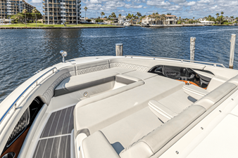 Sea Ray 370 SUNDANCER OUTBOARD 62 2022 Sea Ray 370 SUNDANCER OUTBOARD 63
