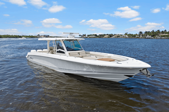 Boston Whaler 380 OUTRAGE 1 2018 Boston Whaler 380 OUTRAGE 2