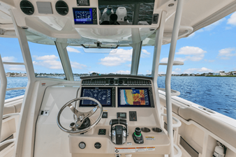 Boston Whaler 380 OUTRAGE 21 2018 Boston Whaler 380 OUTRAGE 22