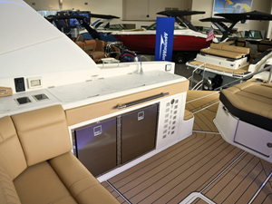 Sea Ray SLX 400 27 2026 Sea Ray SLX 400 28