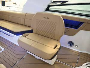 Sea Ray SLX 400 37 2026 Sea Ray SLX 400 38