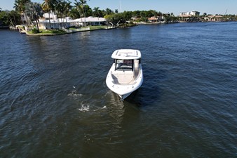 Boston Whaler 350 Realm 3 2023 Boston Whaler 350 Realm 4