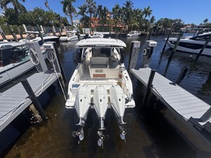 Boston Whaler 350 Realm 11 2023 Boston Whaler 350 Realm 12