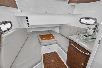 Boston Whaler 380 OUTRAGE 19 2018 Boston Whaler 380 OUTRAGE 20