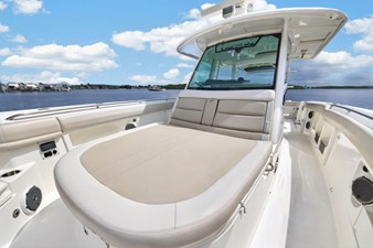 Boston Whaler 380 OUTRAGE 31 2018 Boston Whaler 380 OUTRAGE 32