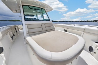 Boston Whaler 380 OUTRAGE 32 2018 Boston Whaler 380 OUTRAGE 33