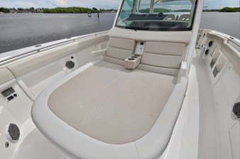 Boston Whaler 380 OUTRAGE 33 2018 Boston Whaler 380 OUTRAGE 34