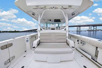 Boston Whaler 380 OUTRAGE 42 2018 Boston Whaler 380 OUTRAGE 43