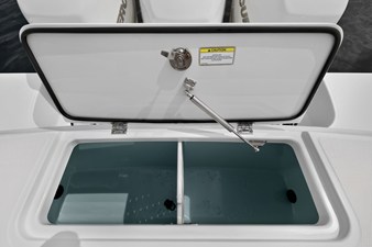 Boston Whaler 380 OUTRAGE 47 2018 Boston Whaler 380 OUTRAGE 48