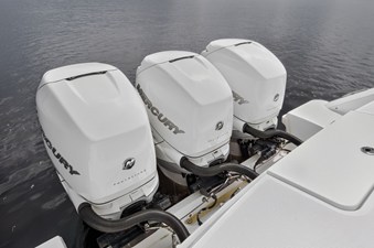 Boston Whaler 380 OUTRAGE 50 2018 Boston Whaler 380 OUTRAGE 51