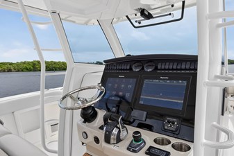 Boston Whaler 380 OUTRAGE 58 2018 Boston Whaler 380 OUTRAGE 59