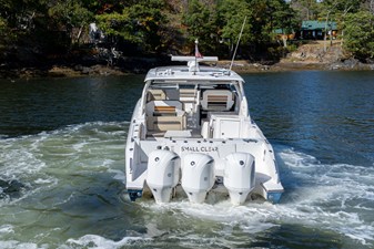 Pursuit DC 365 DUAL CONSOLE 8 2019 Pursuit DC 365 DUAL CONSOLE 9
