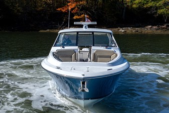 Pursuit DC 365 DUAL CONSOLE 10 2019 Pursuit DC 365 DUAL CONSOLE 11