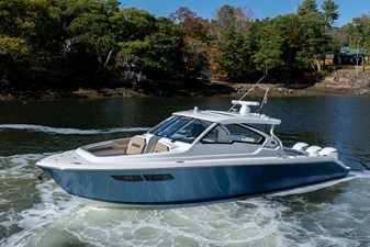 Pursuit DC 365 DUAL CONSOLE 13 2019 Pursuit DC 365 DUAL CONSOLE 14