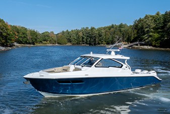 Pursuit DC 365 DUAL CONSOLE 14 2019 Pursuit DC 365 DUAL CONSOLE 15