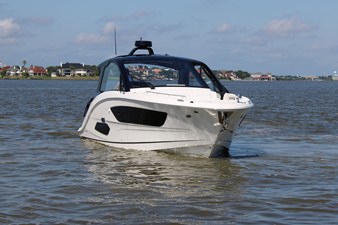 Sea Ray Sundancer 370 Outboard 4 2026 Sea Ray Sundancer 370 Outboard 5