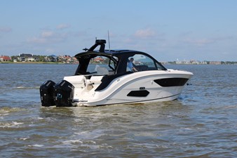 Sea Ray Sundancer 370 Outboard 7 2026 Sea Ray Sundancer 370 Outboard 8