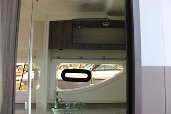 Sea Ray Sundancer 370 Outboard 29 2026 Sea Ray Sundancer 370 Outboard 30