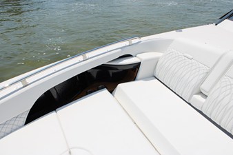 Sea Ray Sundancer 370 Outboard 97 2026 Sea Ray Sundancer 370 Outboard 98